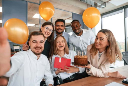 4-Whats-a-good-gift-for-coworkers-1
